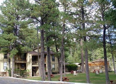 רואידוסו Village Lodge מראה חיצוני תמונה